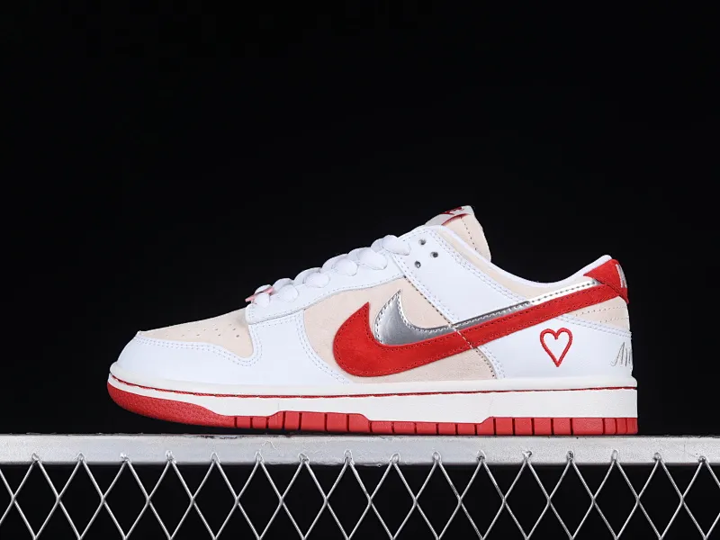 All Categories Nk SB Dunk Series Nk SB Dunk Low Low-top sneakers Nk SB Dunk Low "Valentine's Day" Valentine's Day limited SB low-top casual sneakers CT2552-188